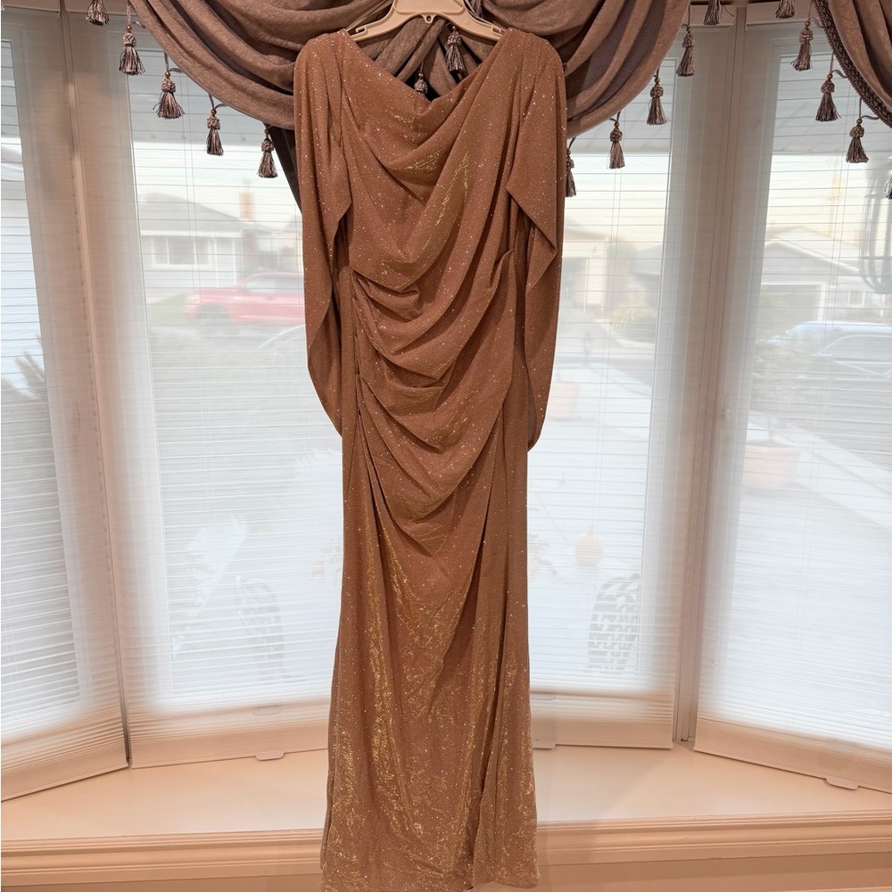 Elegant Rose Gold Evening Gown - Picture 2 of 9